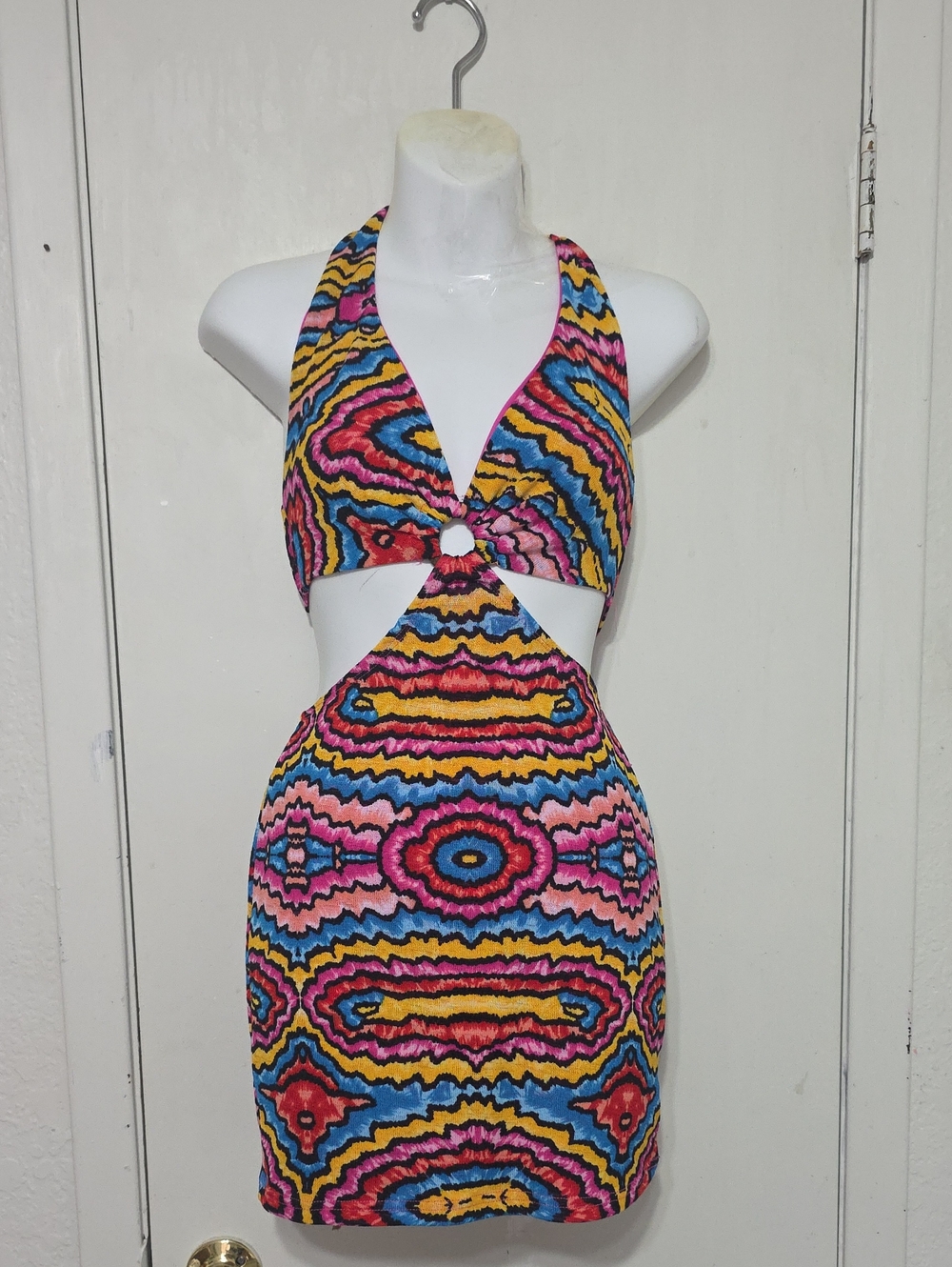 Shein. Halter Mini Dress. Size Small. 95% Polyester, 5% Spandex. Made In China.